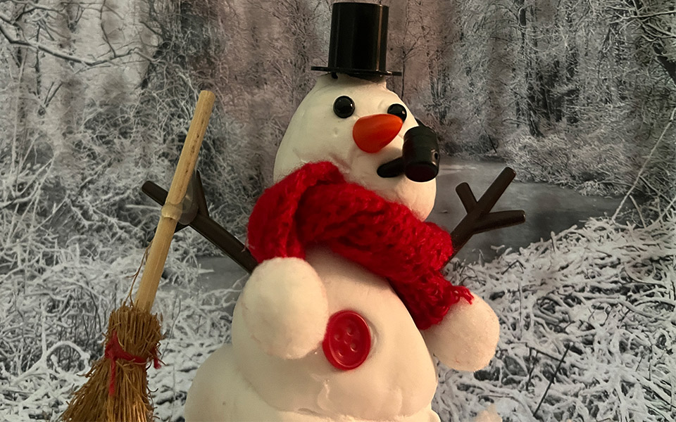Snowman-Craft-with-Winter-Scene